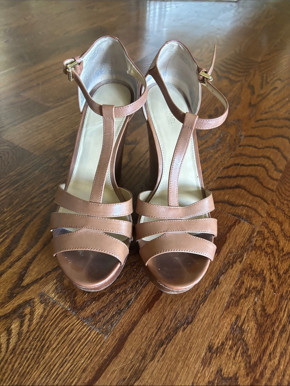 Michael Kors Brown T-Strap Block Heel wedges